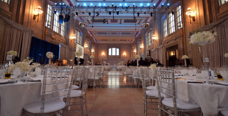 wedding at union station's grand hall in kansas city